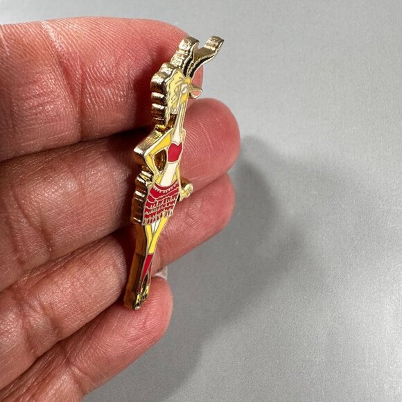 Disney Gazelle Zootopia Trading Pin Singer Animal Brooch Jewelry Accessories Pin - Picture 4 of 7